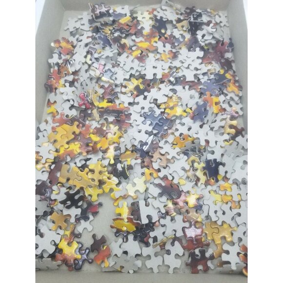 Round Puzzle Master Pieces Gift Of An Eagle Feather Jigsaw Puzzle 500 Pc. - Picture 6 of 6